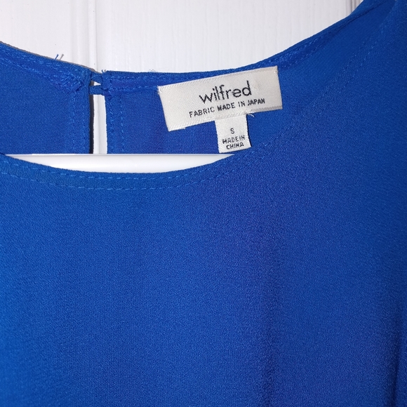 Wilfred Light and Flowy Blue Dress - Picture 8 of 15